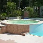 Tastefully Furnished Flat With Pool And Area Apartamento *
