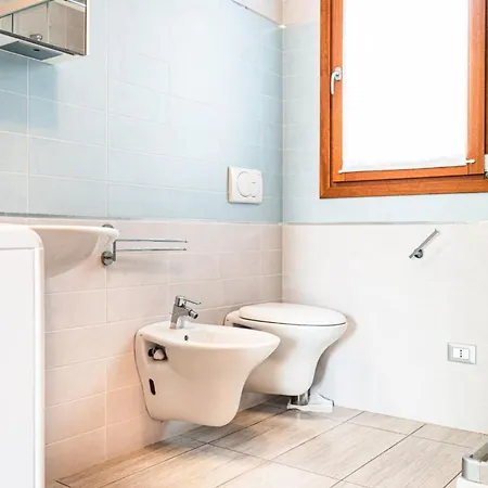 Daire Comfortable Flat With Pool And Space Bibione