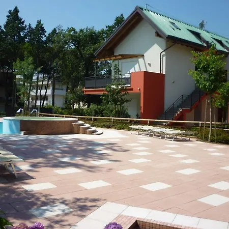 Comfortable Flat With Pool And Space * ビビオーネ