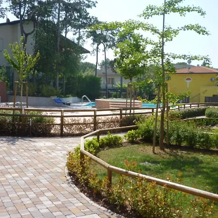 Comfortable Flat With Pool And Space Apartment *