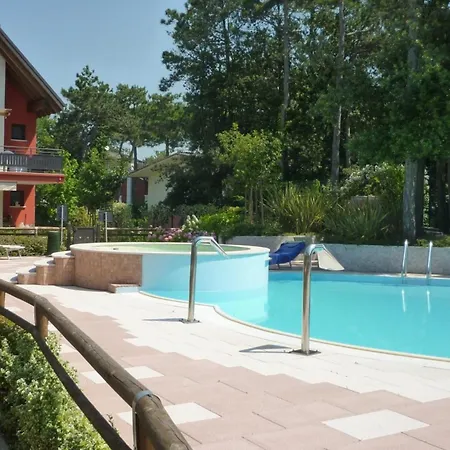Comfortable Flat With Pool And Space * Bibione