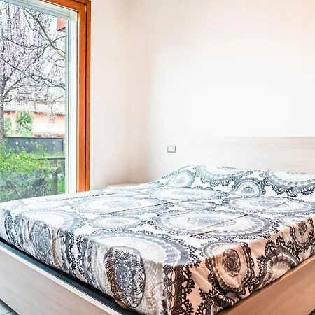 Comfortable Flat With Pool And Space Daire