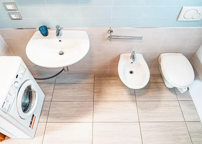 Tastefully Furnished Flat With Pool And Area شقة *